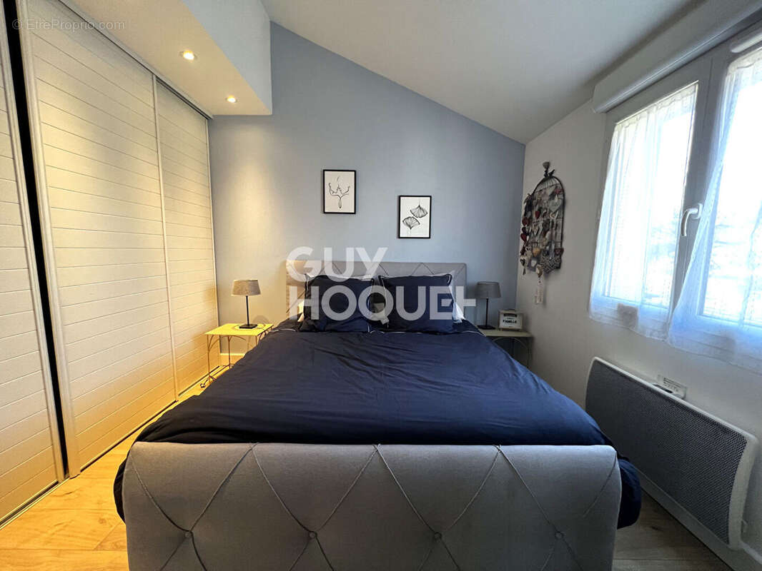 Maison à CHAMPS-SUR-MARNE