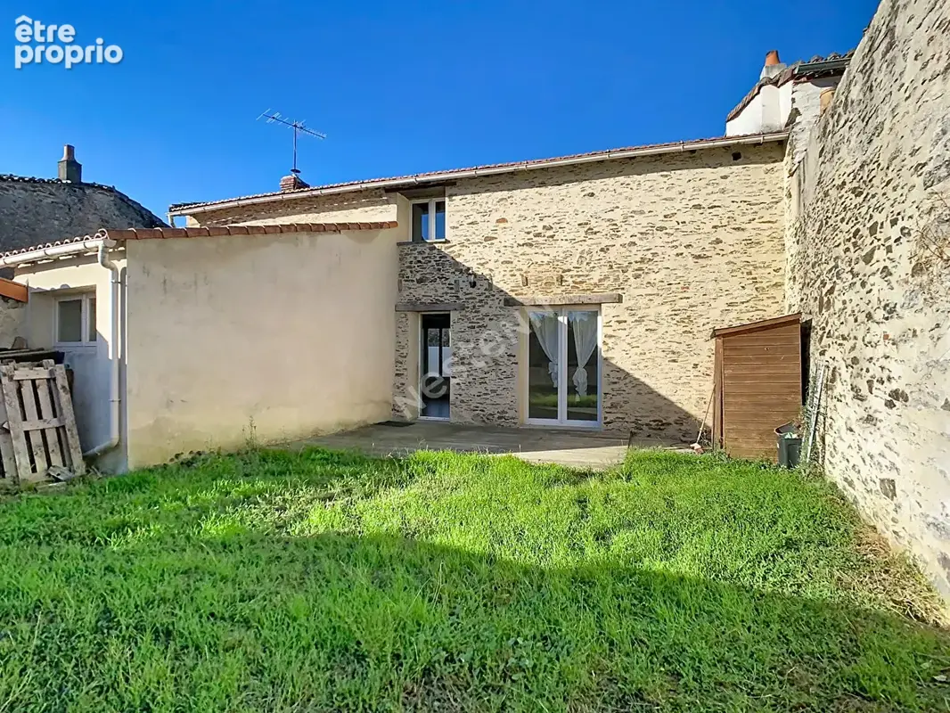 Maison idéalement située au coeur du bourg de La Regrippière à moins de 10min de VALLET et de l'axe NANTES-CHOLET - photo 17