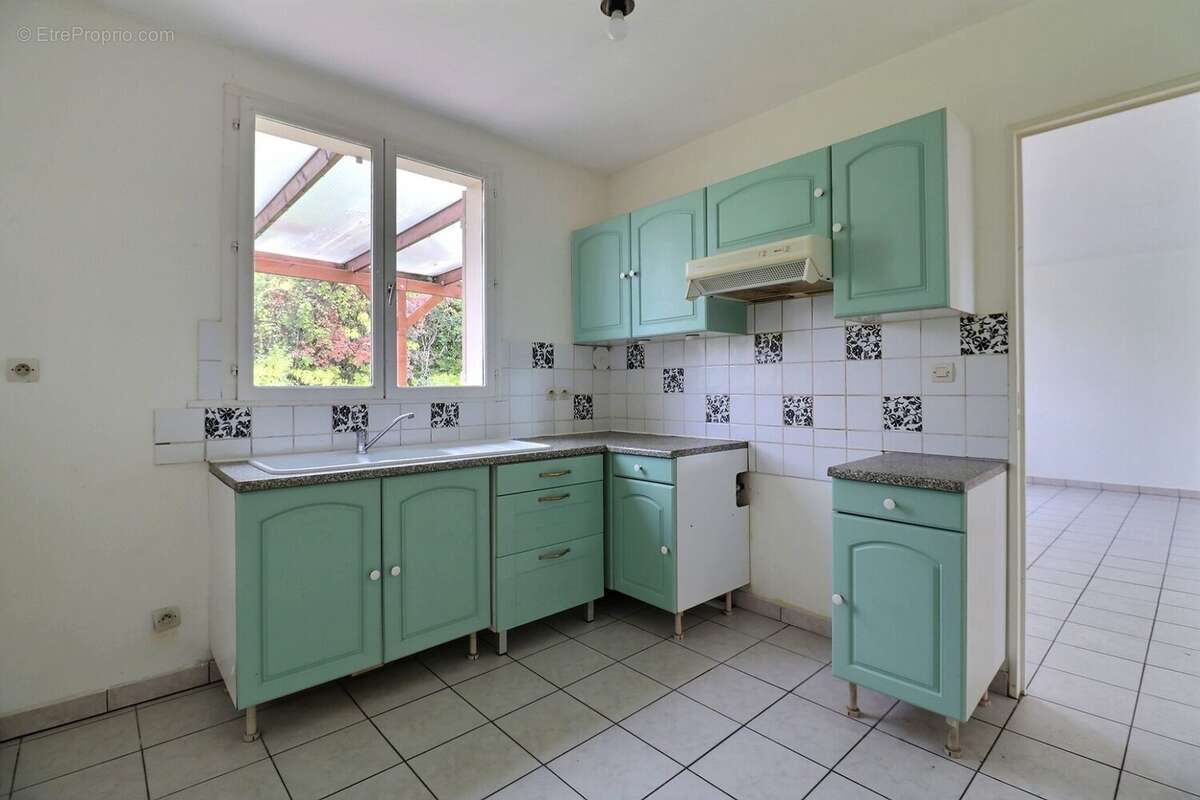 Maison à PERIGNAT-LES-SARLIEVE