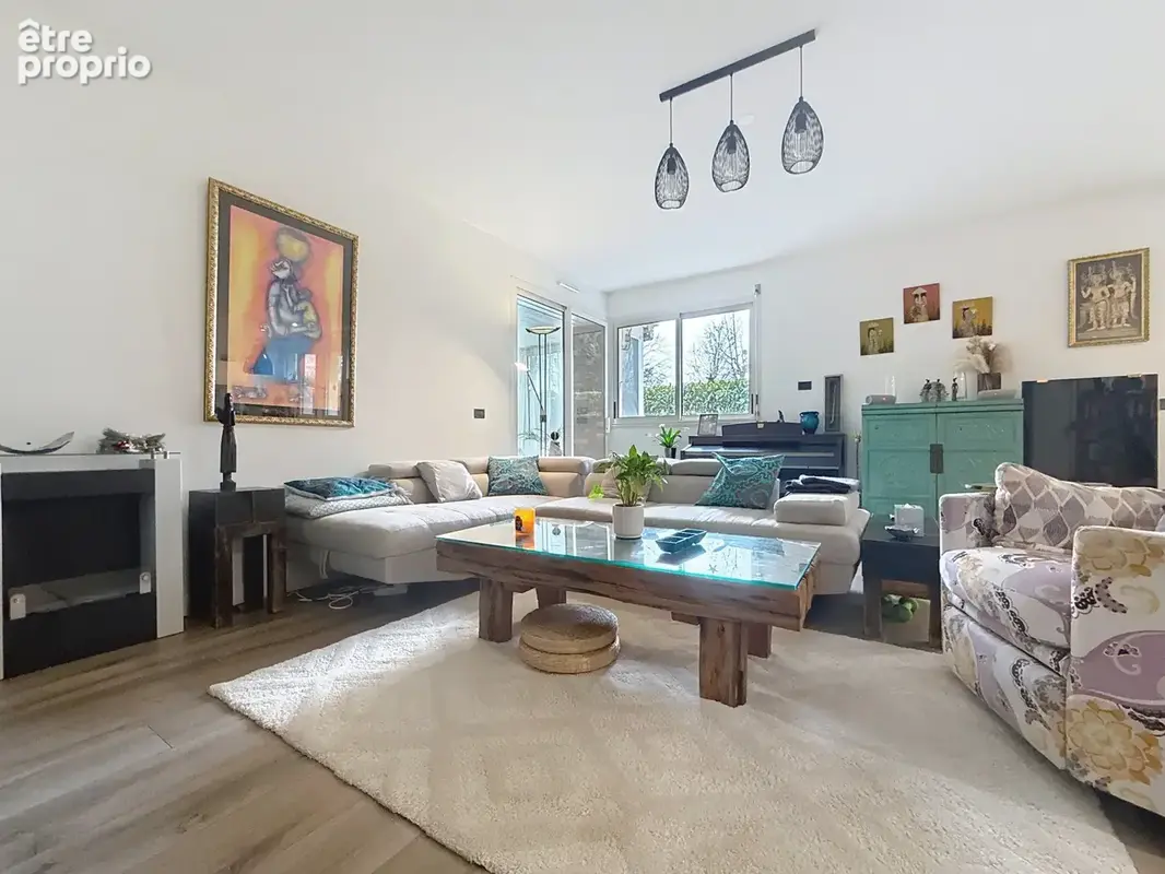 Appartement à vendre 5 pièces FERNEY VOLTAIRE (01) - photo 2