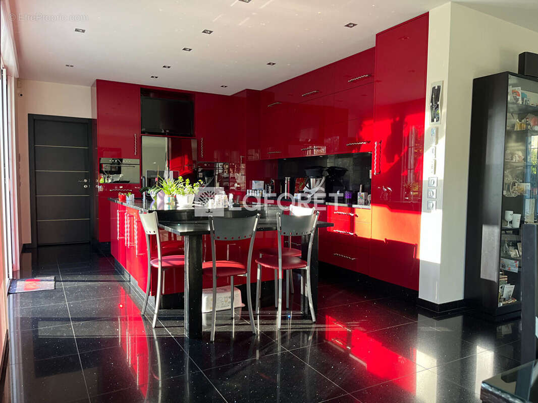 Maison à ORMESSON-SUR-MARNE