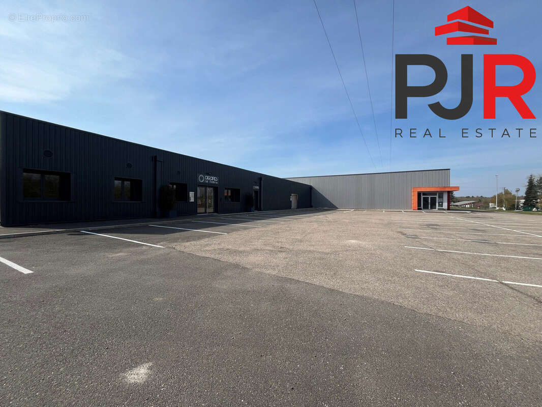 Commerce à GONDREVILLE