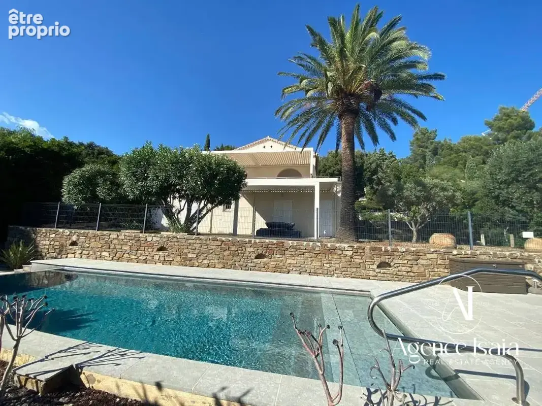 Maison 8 pièces 124 m² à vendre à Le Lavandou (83980) - photo 4