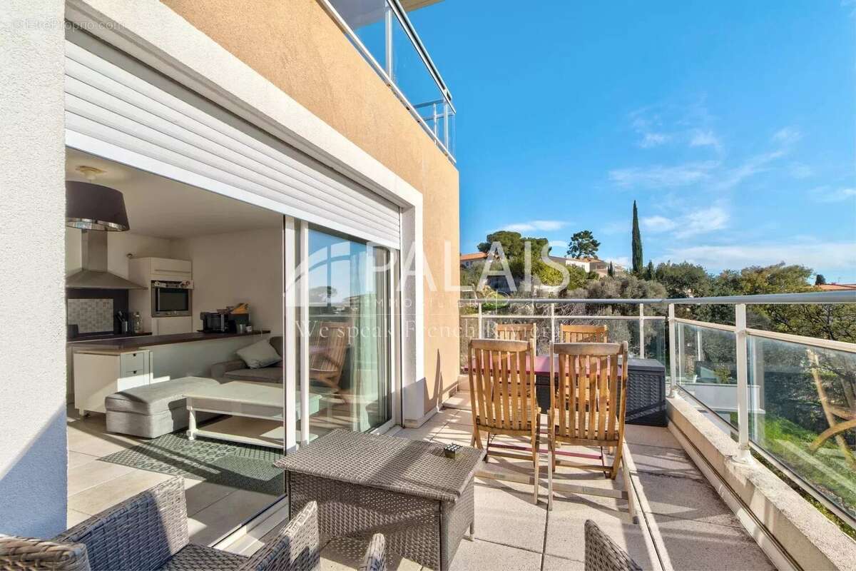 Appartement à ROQUEBRUNE-CAP-MARTIN