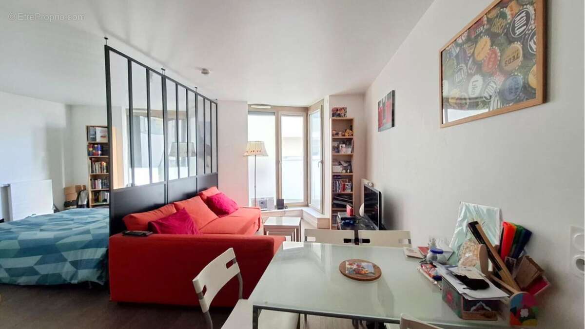 Appartement à PARIS-19E