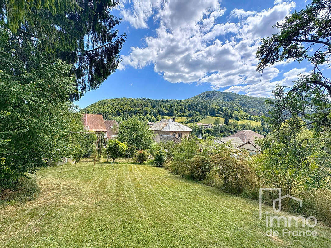 Maison à SAINT-GERMAIN-DE-JOUX