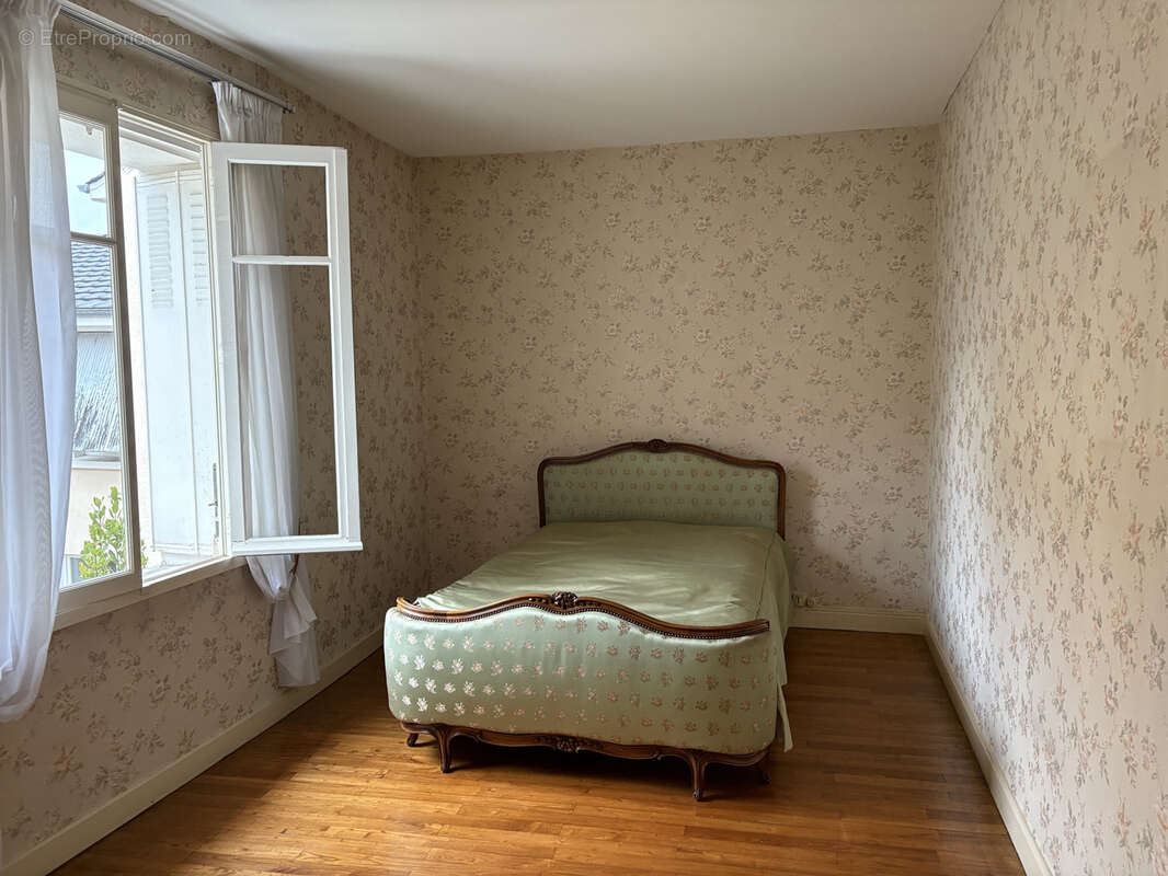 Maison à CHATELLERAULT