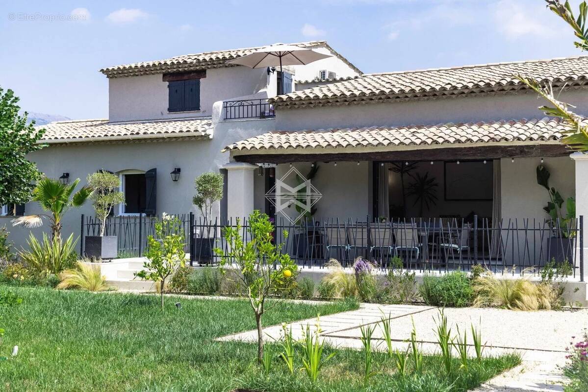 Belle provençale rénovée - photo 16