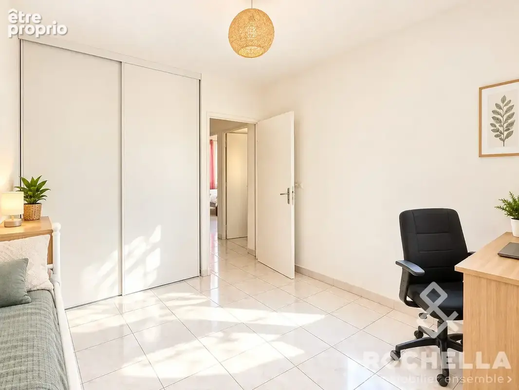 Maison 4 pièces 82 m² à vendre à Saint-Jean-D'angely (17400) - photo 7