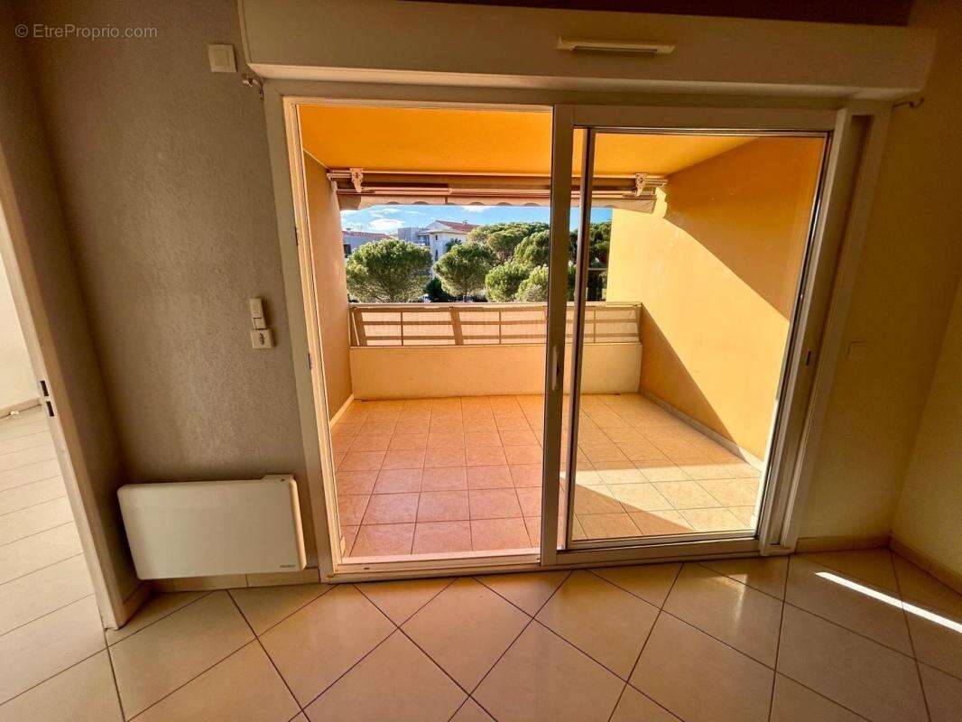 À vendre – T2 50m2 terrasse - parking Fréjus 83600 - photo 4