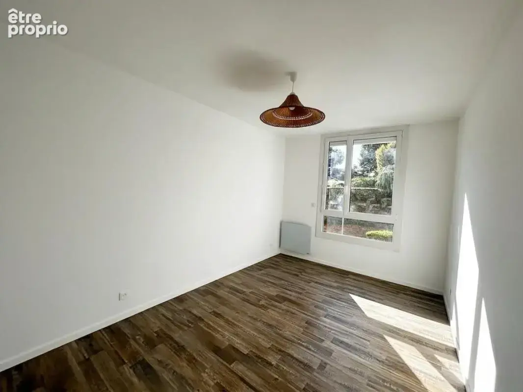 EXCLUSIVITÉ ,T2 spacieux entièrement rénové de 65,26 m² avec parking privatif - photo 7