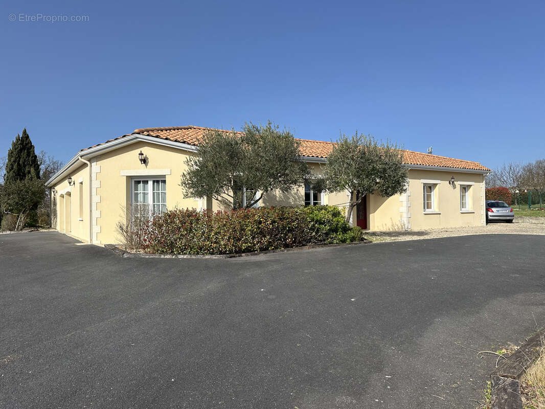 Maison à ROUILLAC
