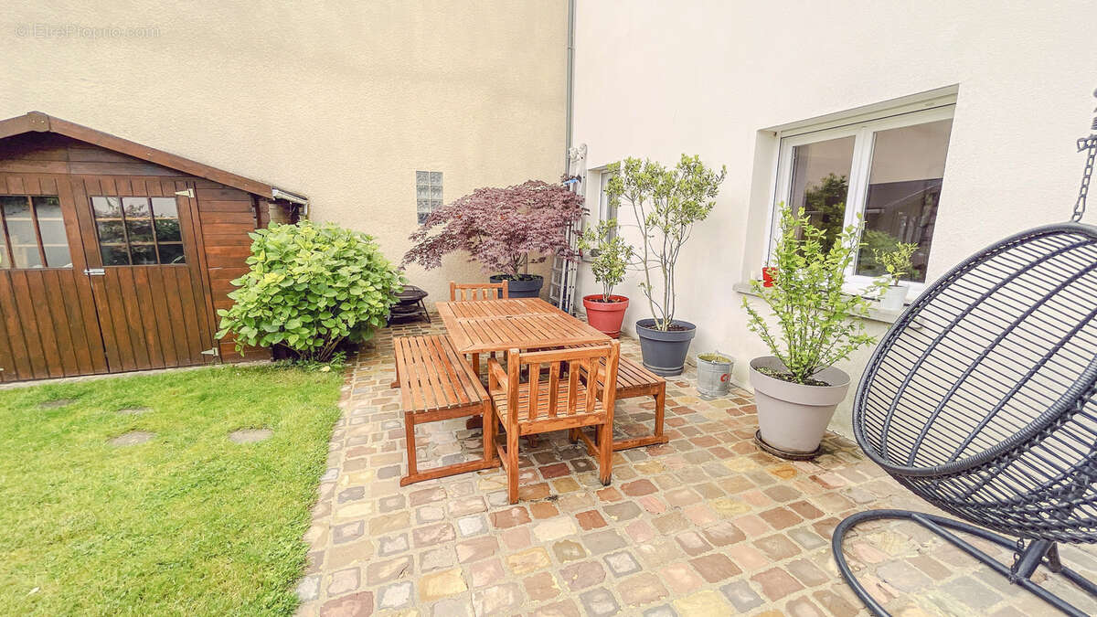 Maison à NANTERRE