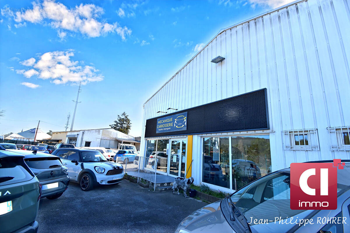 Commerce à SAINTE-ANASTASIE-SUR-ISSOLE