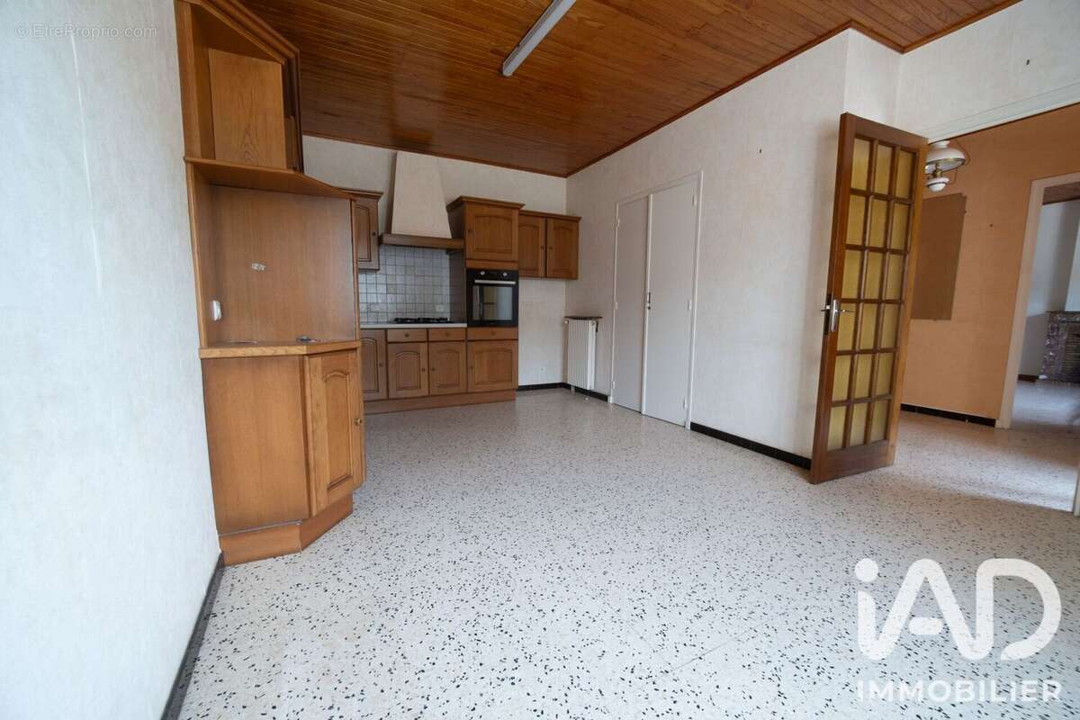 Maison 173 m² à Lens-Lestang  - photo 7