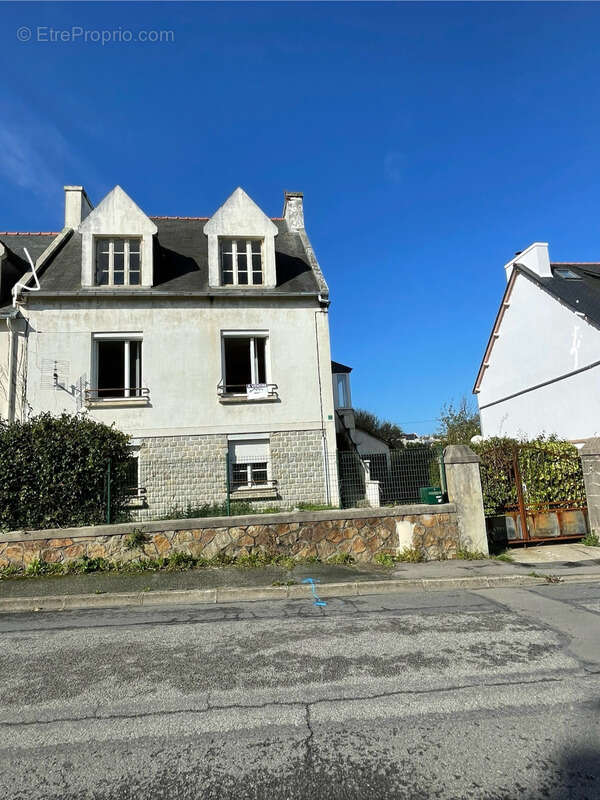 Maison à CAMARET-SUR-MER