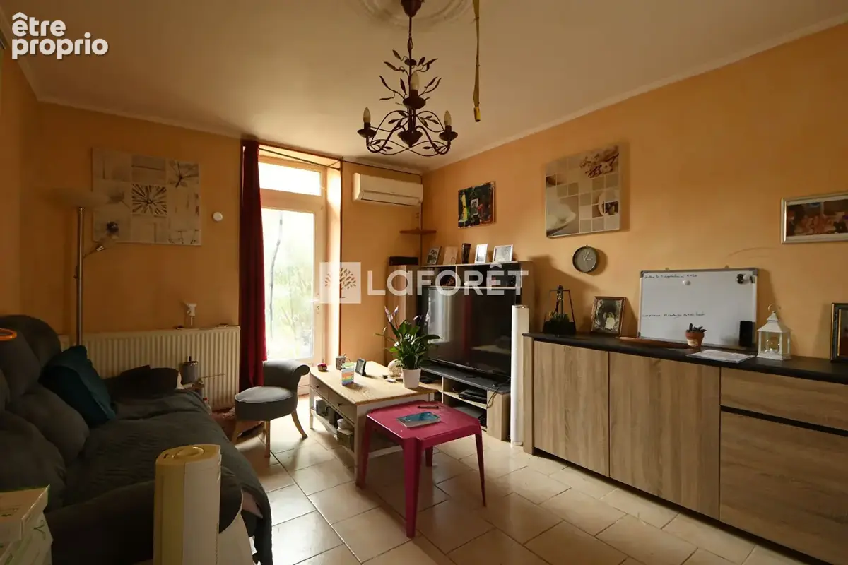 Maison a vendre avec jardin a graulhet - photo 3