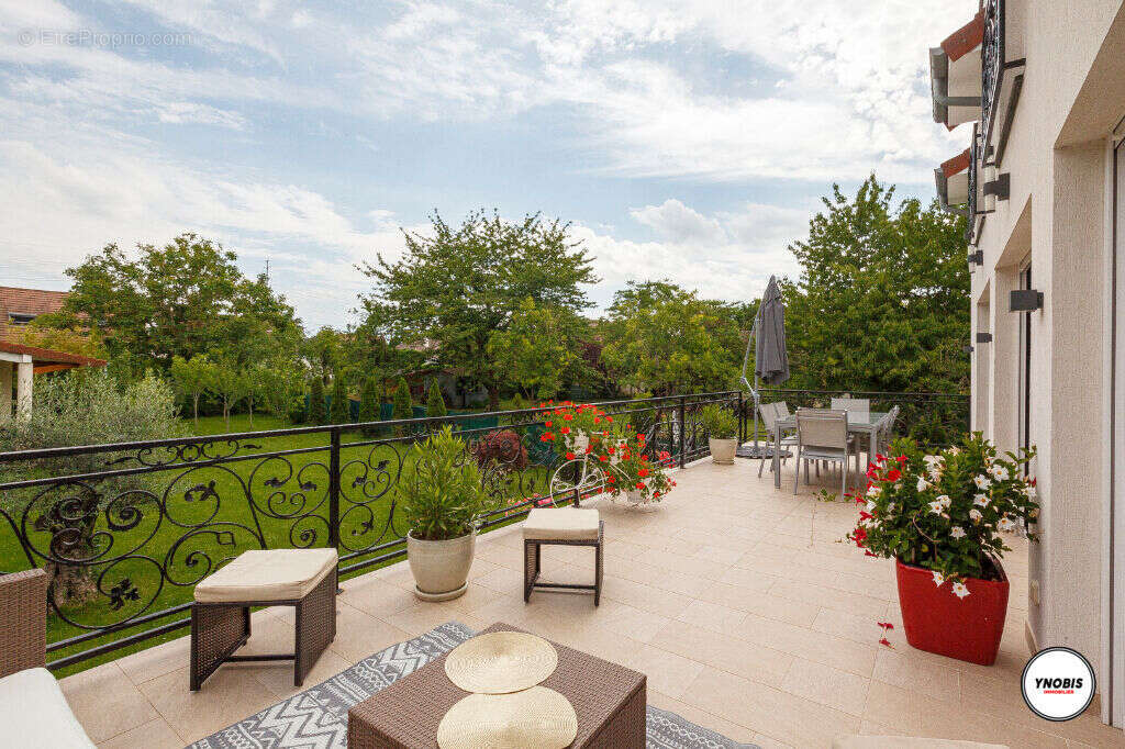 Maison à VERNEUIL-SUR-SEINE