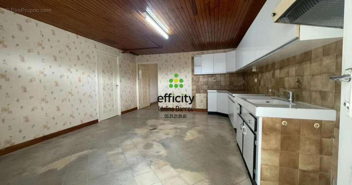 Maison 132 m² à Amberac  - photo 7