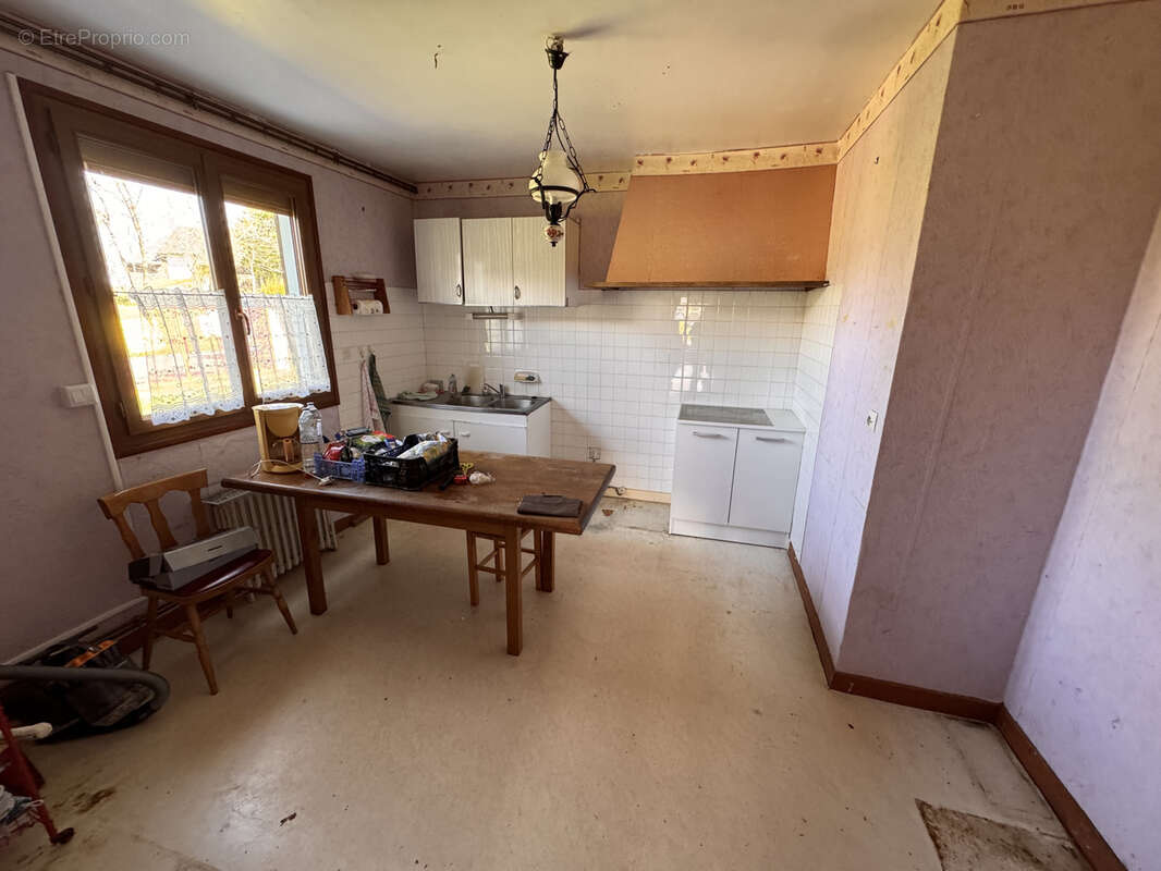 Maison à SEGUR-LES-VILLAS