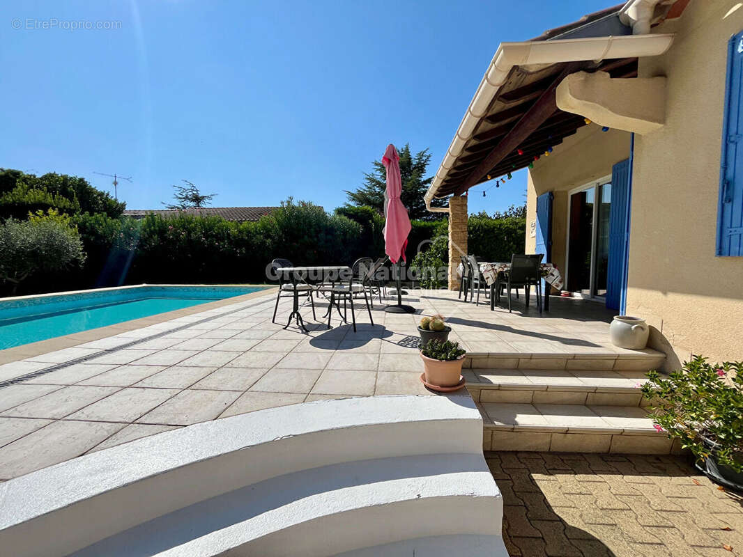 Maison familiale 3 chambres avec piscine et garage - photo 3