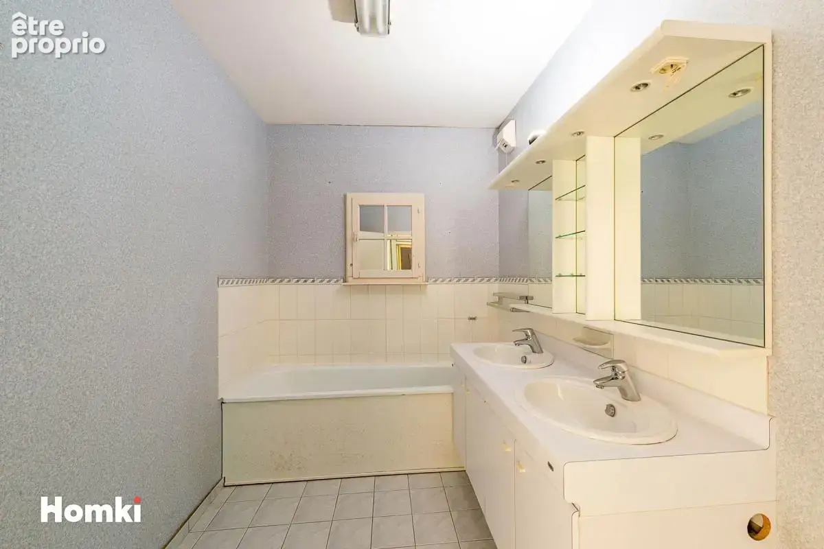 SAINT-AMAND-LES-EAUX – Appartement duplex T3 avec terrasse, balcon, parking et ascenseur – Résidence recherchée - photo 14