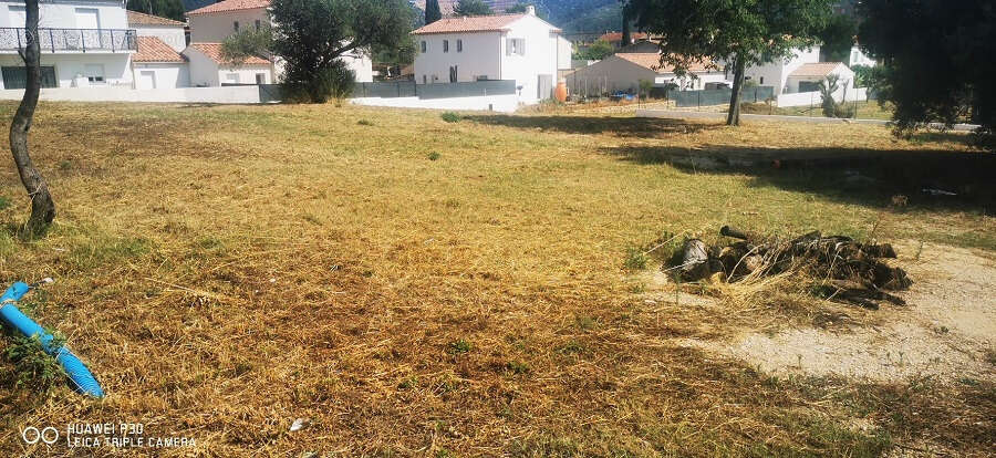 Terrain à AUBAGNE
