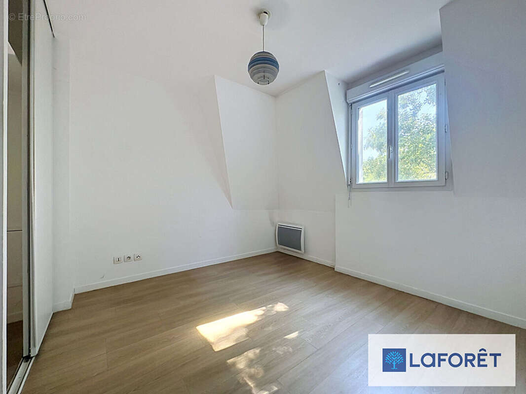 Appartement à LE PLESSIS-TREVISE