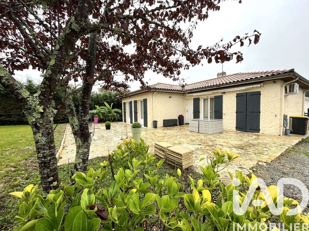 Maison 82 m² à Bonzac  - photo 2