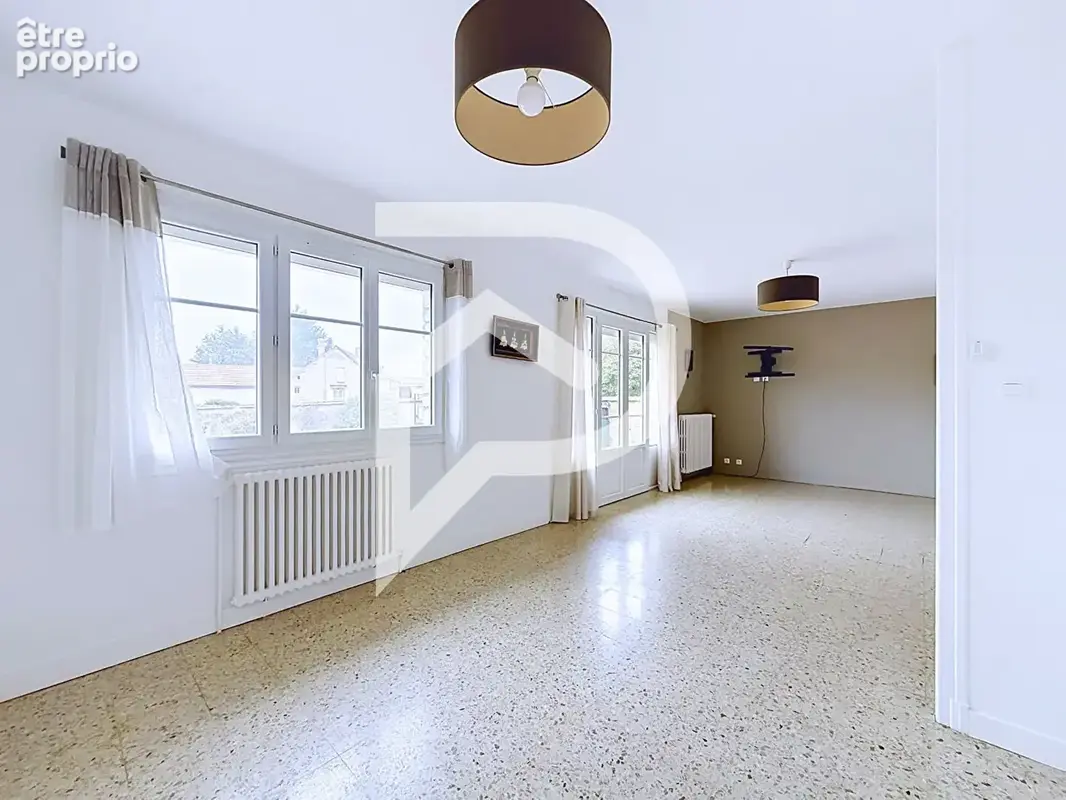 Maison individuelle au calme avec grand terrain - photo 3