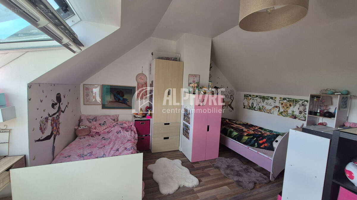 SAINT-MOLF  Maison de 106 m² avec 4 chambres, vie de plain-pied et garage - photo 7