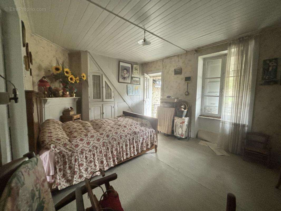 Maison à SAINT-MARTIN-VALMEROUX