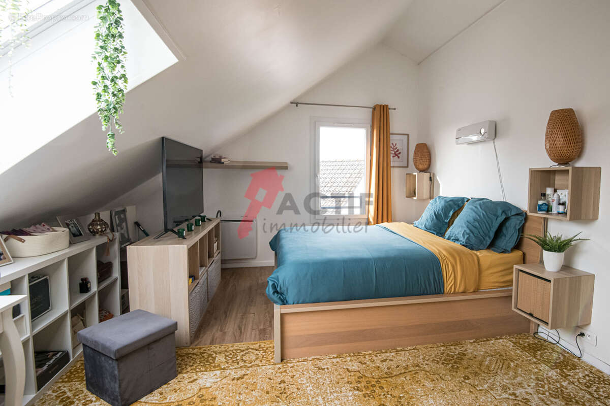 Appartement à COURCOURONNES