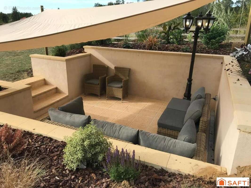 Photo 8 - Autre à SAINT-HILAIRE-DES-LOGES