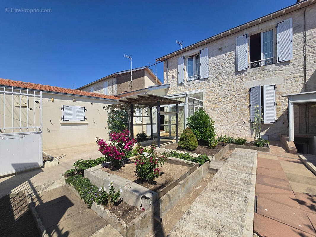 Maison à LA ROCHELLE