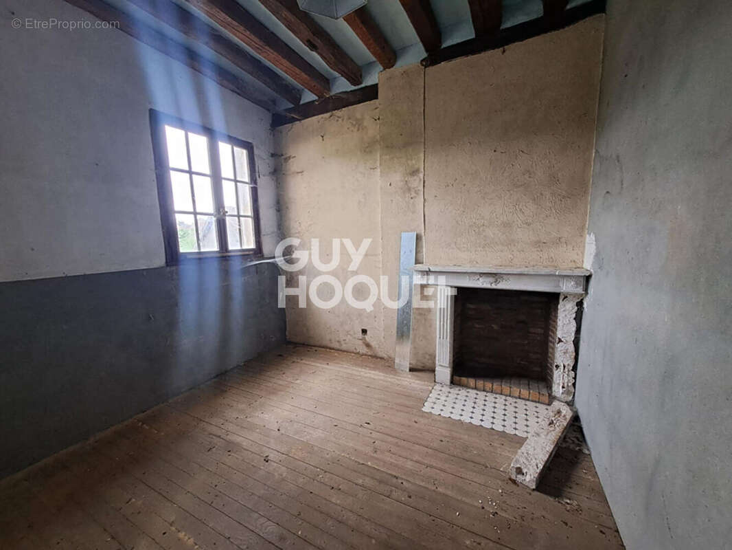 Maison à GLOS-LA-FERRIERE