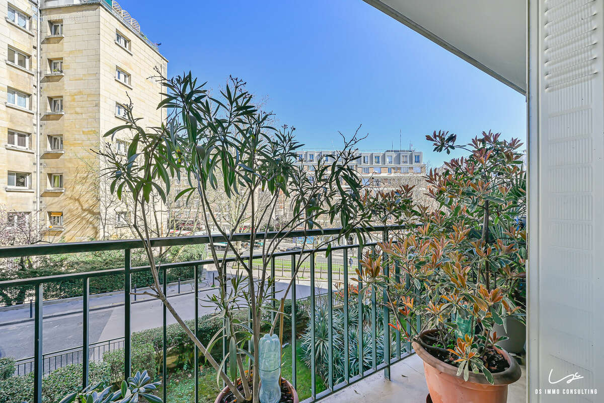 Appartement à PARIS-20E