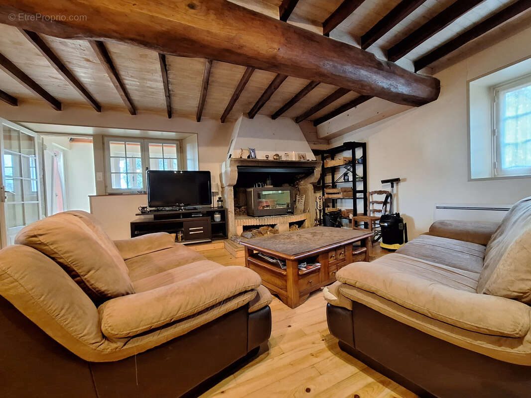 Maison à ESTANDEUIL