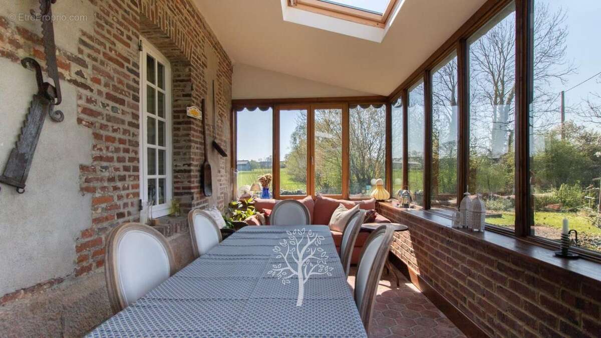 Maison à SAINTE-BEUVE-EN-RIVIERE