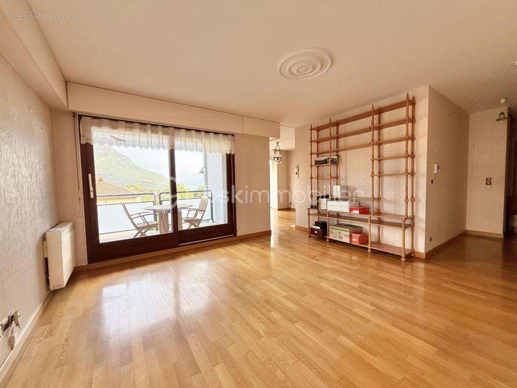 Appartement à ANNECY-LE-VIEUX