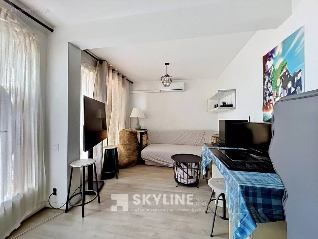 Appartement à MARSEILLE-5E