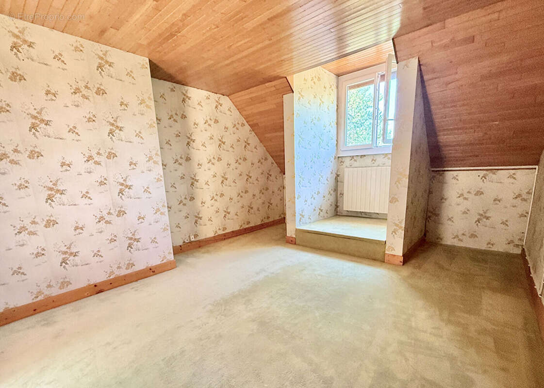LOT  LUZECH - Maison 6 Pièces123M² Sur 1 456 M² De Terrain. - photo 12