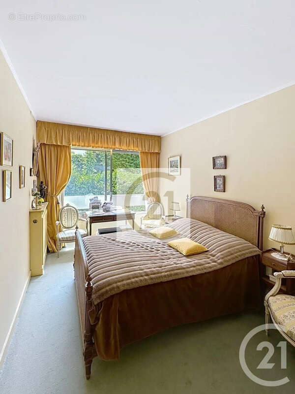 Appartement à SAINT-CLOUD