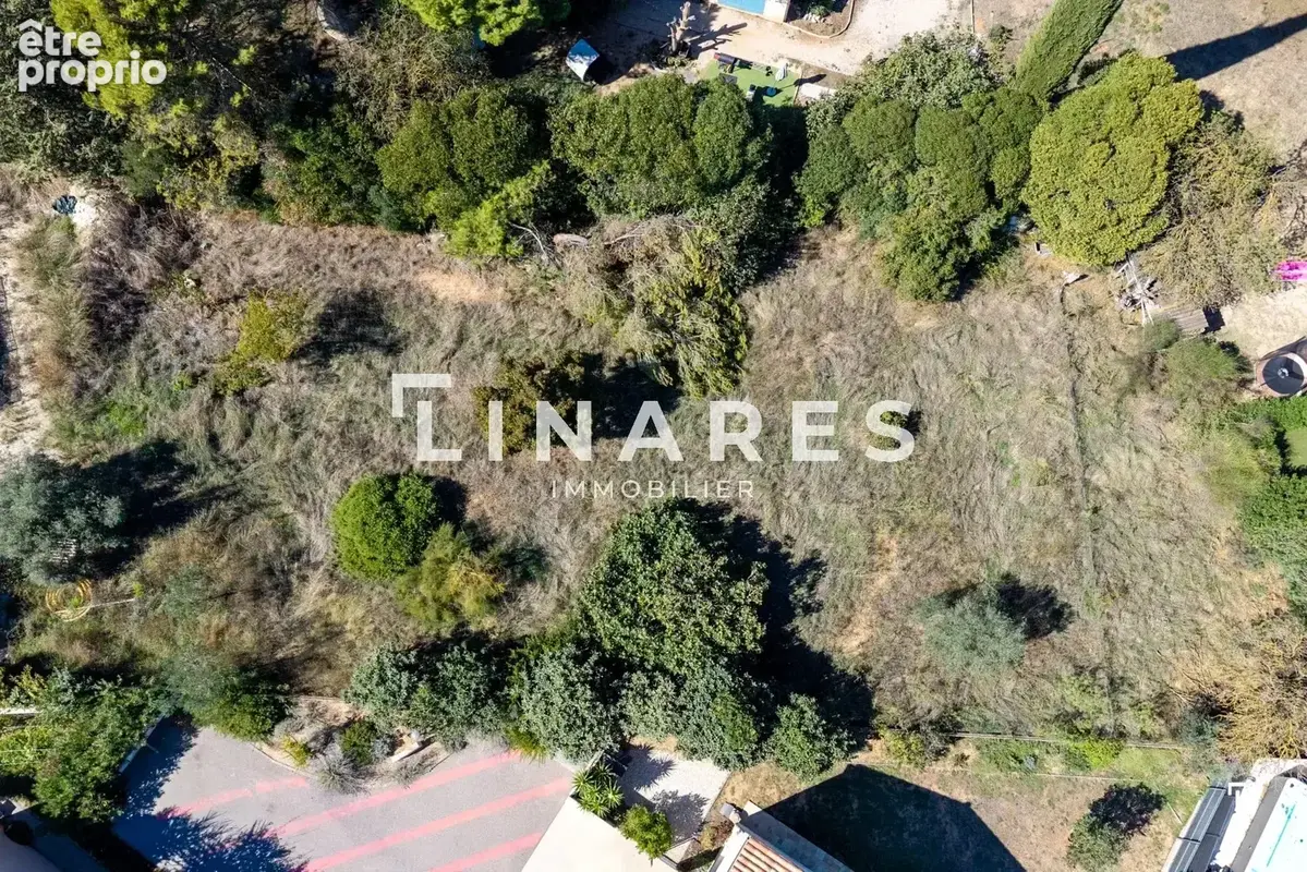 LE VAL FLEURI — Terrain constructible de 726 m² - Ensuès-la-Redonne - photo 5