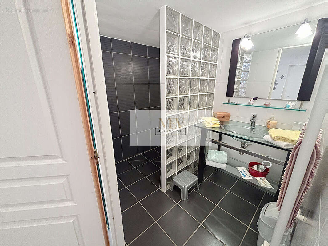 Maison à LE PERREUX-SUR-MARNE