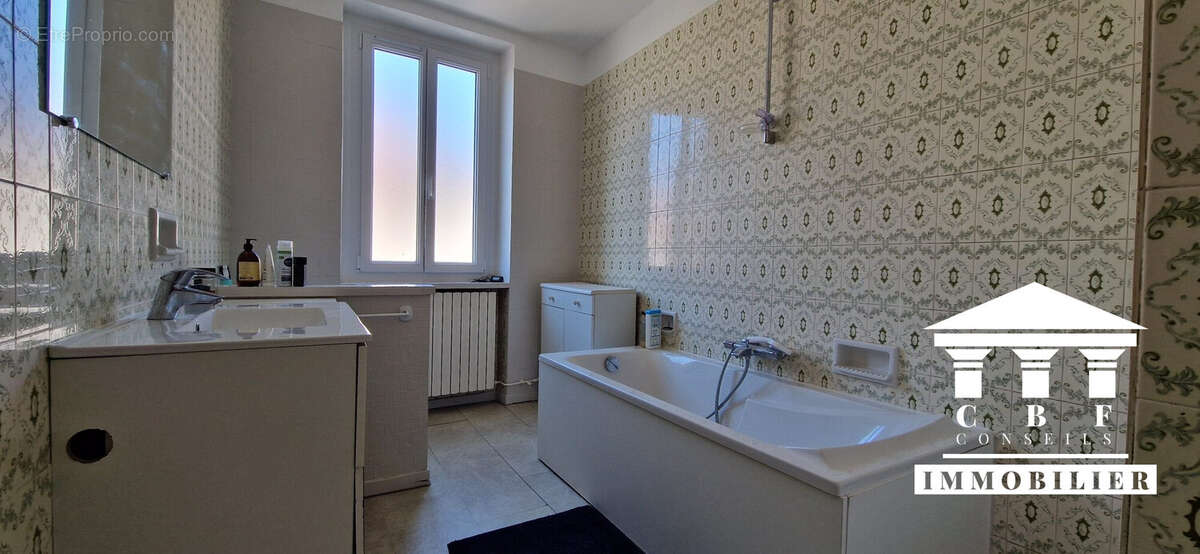 Appartement à SAINT-MARCEL