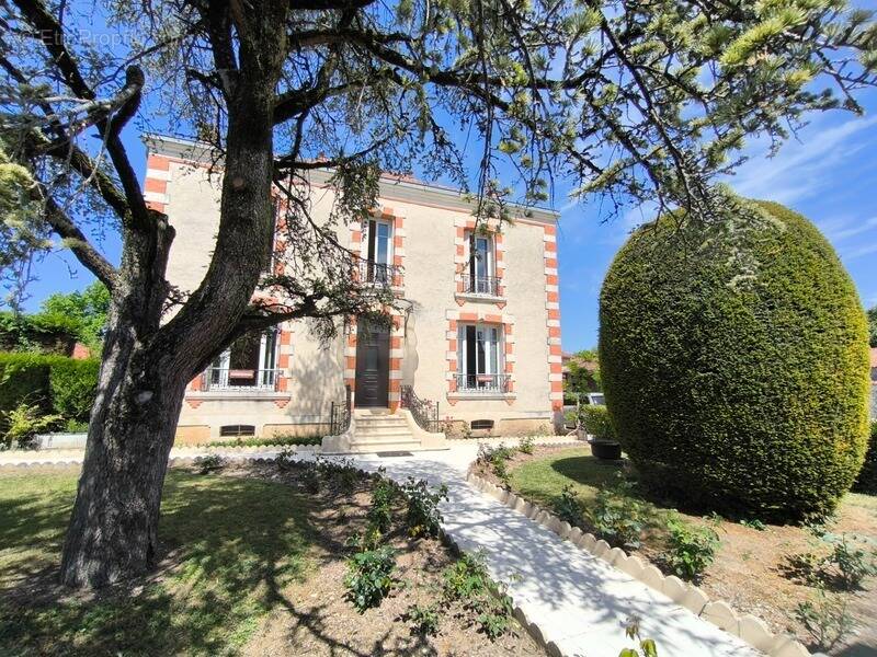 Maison à SAINT-FRAIGNE