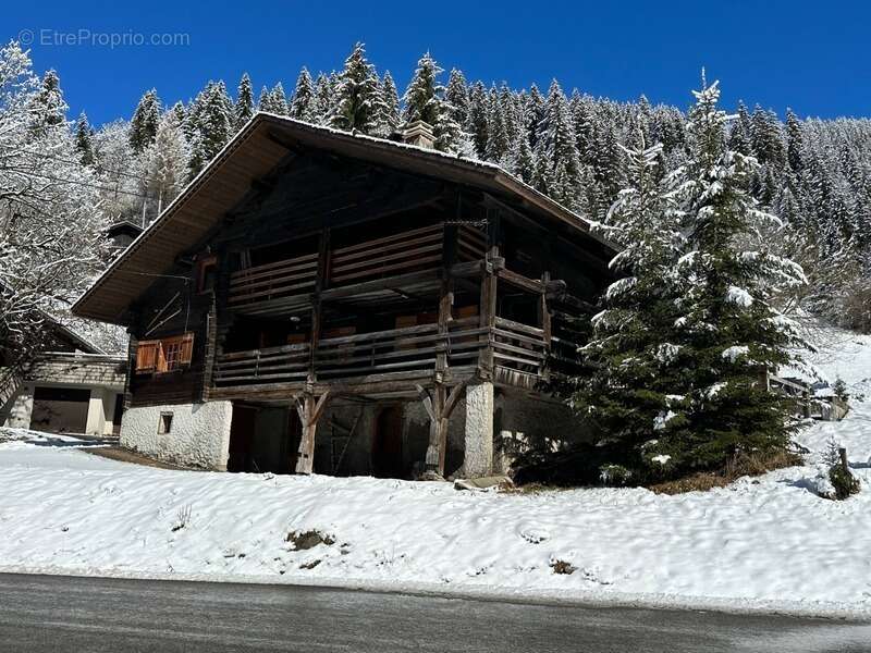 Maison à LA CLUSAZ