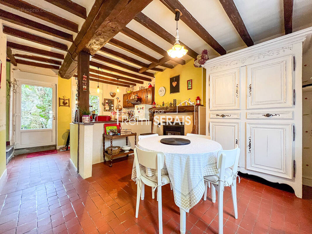 Maison à BELLOU-EN-HOULME