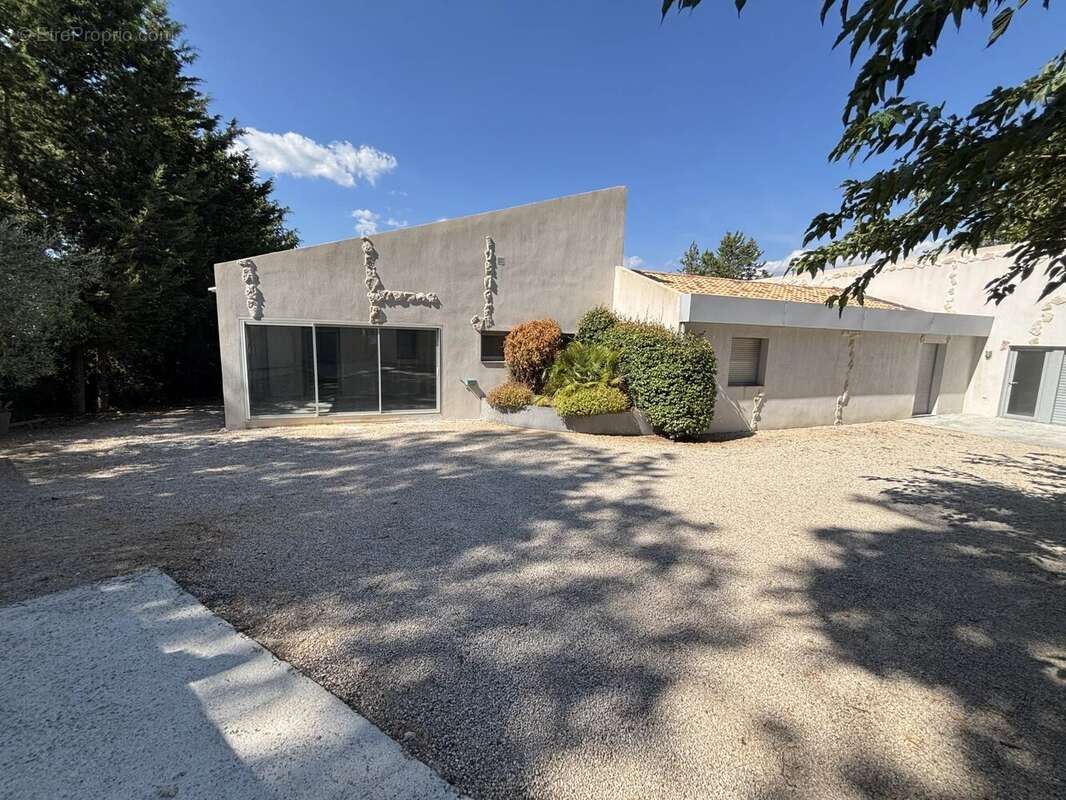 Maison à FIGANIERES